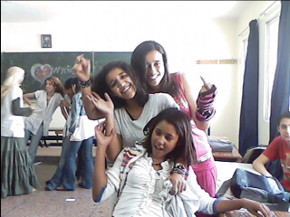 les tornono girls